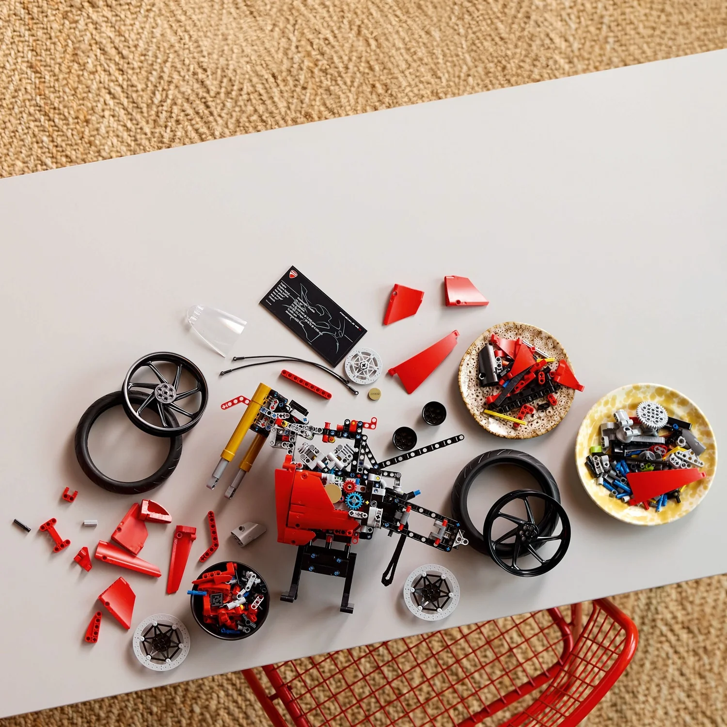 LEGO Technic Backhoe Loader 42197 - Image 12